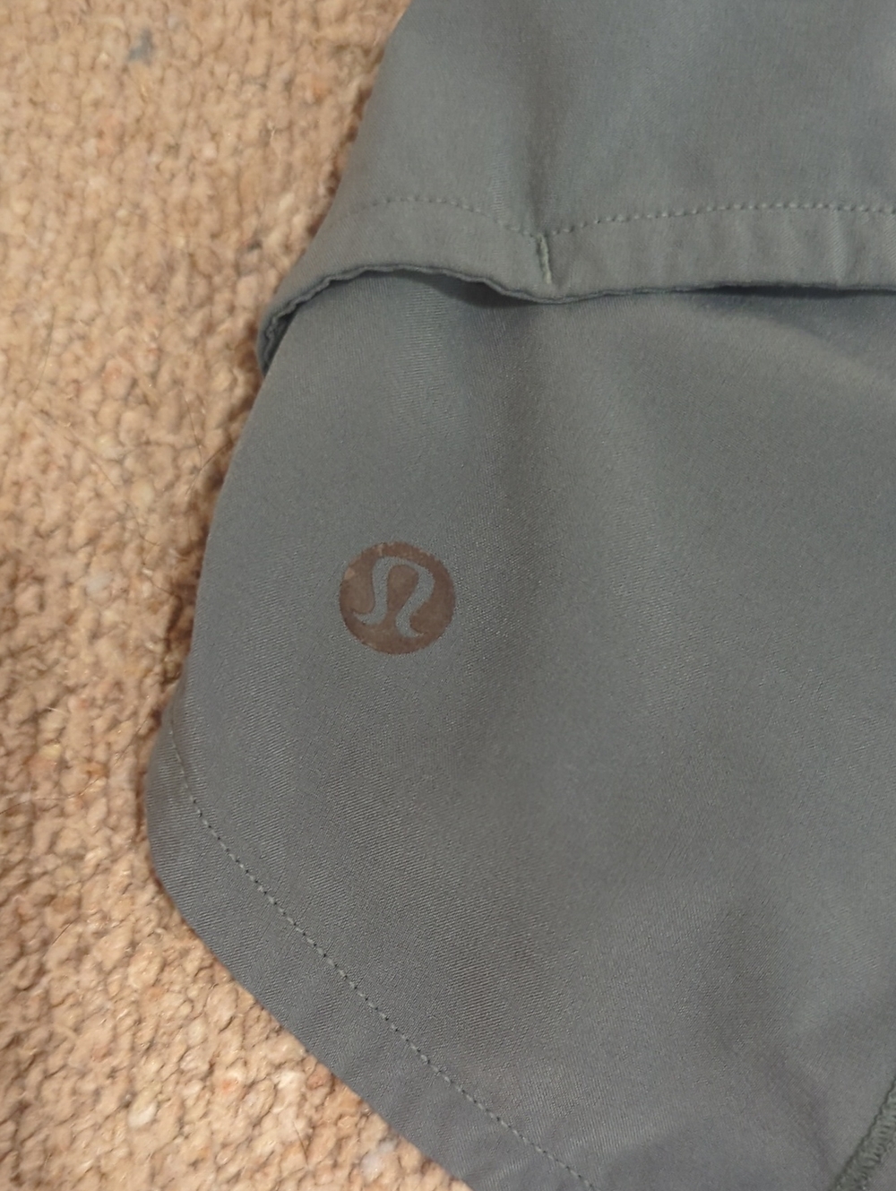 Lululemon π Speed Up Shorts π 6 - Picture 2 of 6